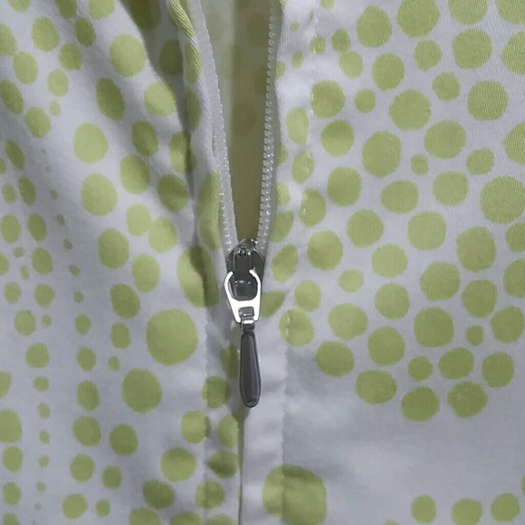 CLEARANCE /Make an offer! Chicos zip front lightweight Top Sz 1 - Picture 5 of 5